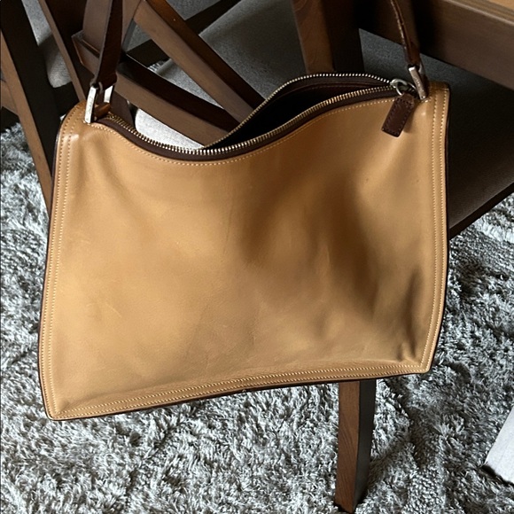 Vintage Coach Monterey Zip 6143 Tan Leather Shoulder Bag 1999 Trapeze - Picture 2 of 10